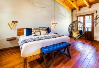 Hotel Kali allows 18 year olds to book a room