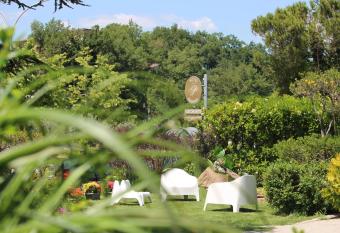Hotel Panorama has Balcony rooms
