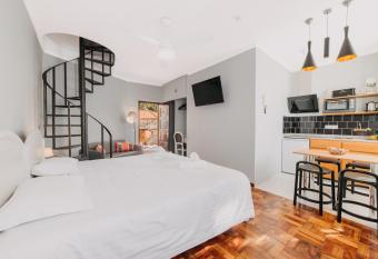 ASPA - S  o Paulo Studios has Balcony rooms