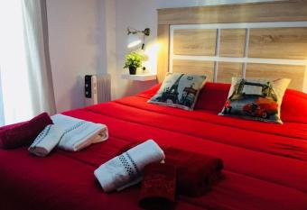 Apartamento confort Julia. has Balcony rooms
