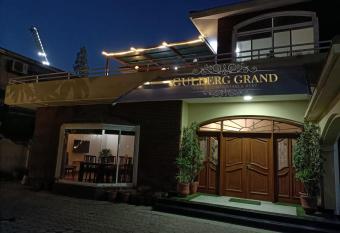 Hotel Gulberg Grand has Balcony rooms