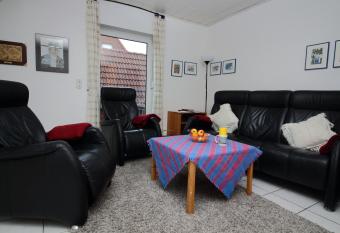 Lachm  we has Balcony rooms