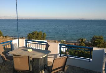 Galazio Kyma has Balcony rooms