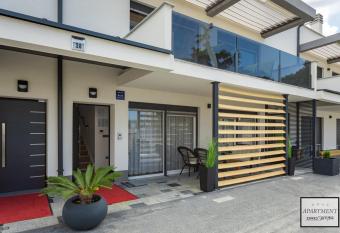 CroStar has Balcony rooms