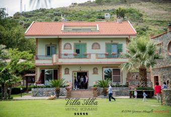B&B Villa Alba has Balcony rooms