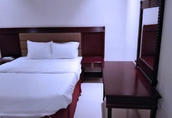                                                                        allows 18 year olds to book a room