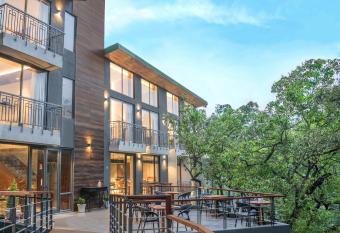 The Rosefinch Sarovar Portico allows 18 year olds to book a room