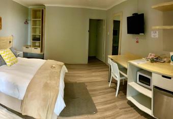 Mangolds Guest House allows 18 year olds to book a room