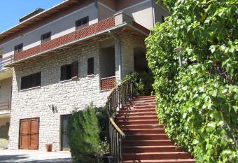 villamuna has Balcony rooms