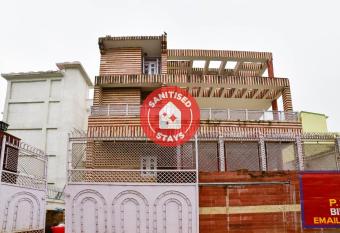 Vaccinated Staff- OYO 70531 P sahi Palace allows 18 year olds to book a room