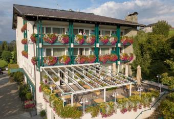 Hotel Engel Alberschwende has Balcony rooms