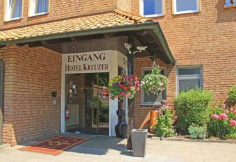 Hotel Kreuzer allows 18 year olds to book a room