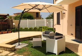 One bedroom appartement at Lido di Noto 400 m away from the beach with enclosed garden and wifi has Balcony rooms