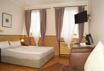 Hotel Boos has Balcony rooms