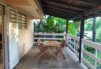 Appartement d une chambre avec jardin clos et wifi a Le Lamentin has Balcony rooms
