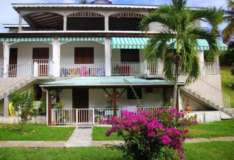 Appartement de 2 chambres a Le Gosier a 950 m de la plage avec balcon amenage et wifi has Balcony rooms