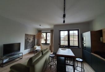 APARTAMENT OVOC allows 18 year olds to book a room