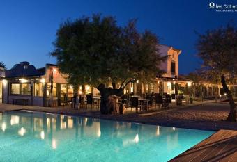 H  tel Restaurant Les Arnelles has Balcony rooms