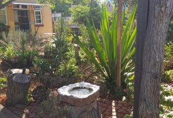 Tranquility in Klein Karoo has Balcony rooms