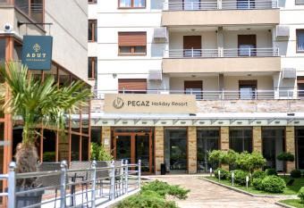 Pegaz Holiday Resort allows 18 year olds to book a room