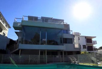 Posada del Vaiv  n has Balcony rooms