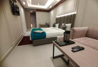 Hotel Gagan Plaza has Balcony rooms