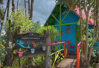 Caba  a Providencia en Guatavita allows 18 year olds to book a room