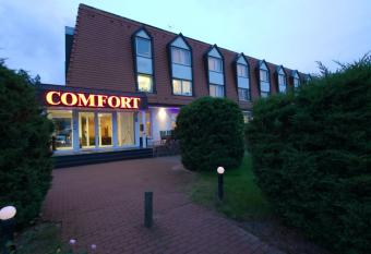 Comfort Hotel Bernau allows 18 year olds to book a room