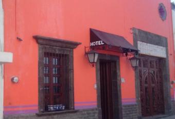 Casa Campos has Balcony rooms