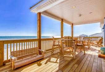 Sea La Vie has Balcony rooms