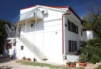 Apartments with a parking space Sveti Vid, Krk - 18139 has Balcony rooms