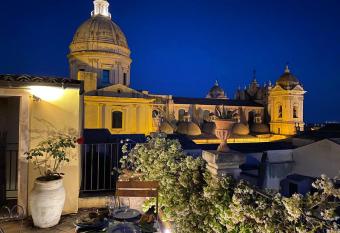 Casa Modica - Luxury rooms has Balcony rooms
