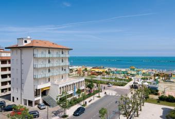 Little Hotel has Balcony rooms