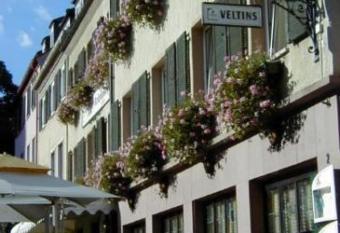 Hotel Kriemhilde allows 18 year olds to book a room