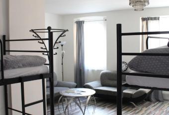 Schrott Bed&Beer allows 18 year olds to book a room