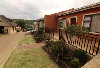 Bethesda Exclusive Selfcatering Guesthouse, has Balcony rooms