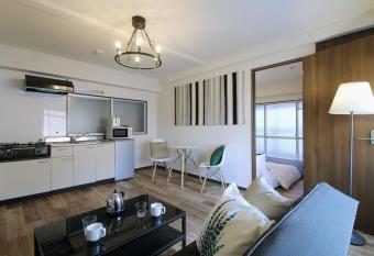 Hottie - 1 Bedrm Apt 5mins from Hiroshima Sta 5ppl 302 has Balcony rooms