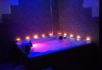 HOTEL CRISTALLO PAESTUM has Balcony rooms