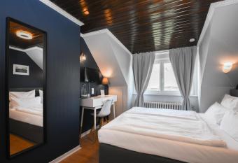 Hotel Barbarossa Classic allows 18 year olds to book a room