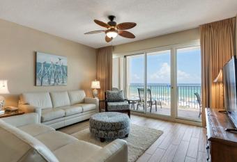 Tops'L Tides has Balcony rooms