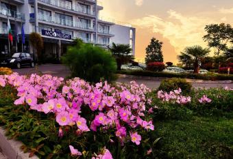 Moonlight Hotel - All Inclusive has Balcony rooms