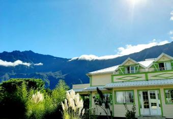 Chambres d h  tes DORIS allows 18 year olds to book a room