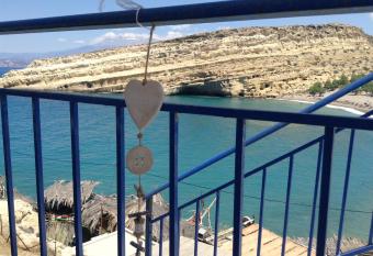 Matala Blue has Balcony rooms