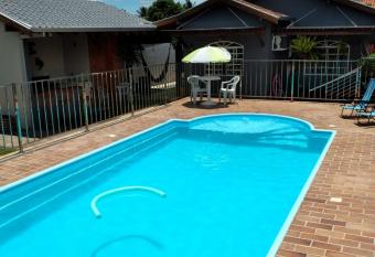 Pousada e Hotel Italia Garden House allows 18 year olds to book a room