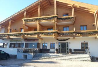 Pension Panorama has Balcony rooms