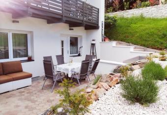 Hillside Rooms has Balcony rooms