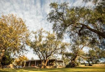 Rockdell Lodge allows 18 year olds to book a room