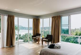 So Good Haad Rin Resort has Balcony rooms