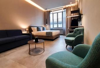 JOIVY Spadari allows 18 year olds to book a room