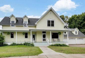 Historic 1880s Home allows 18 year olds to book a room